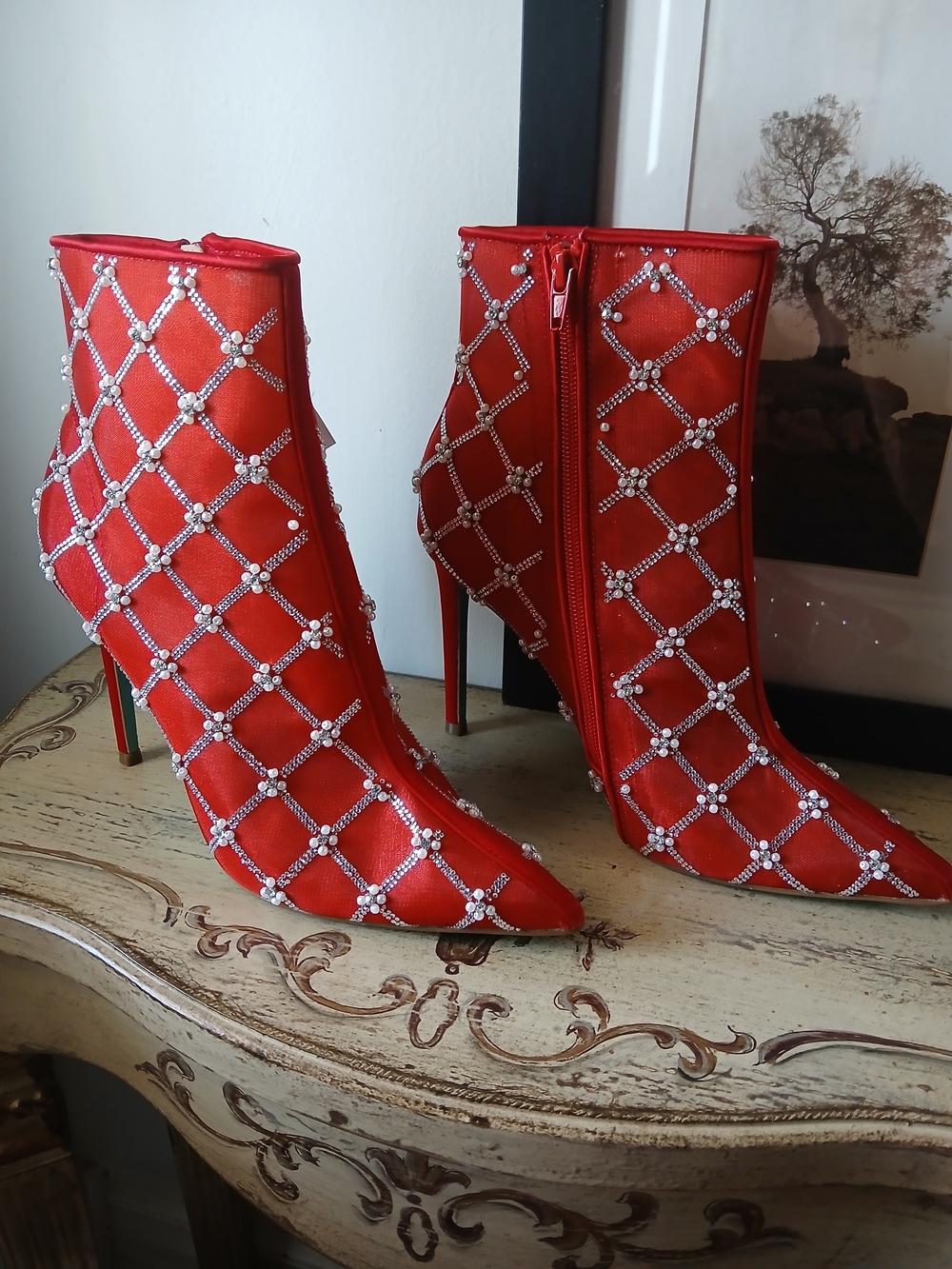 Betsey Johnson "LARK" Stunning Red With Pearl And Rhinstone Accents 9 New